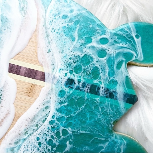 Resin Art Sea Turtle Bamboo Cheese Board Ocean Wave Charcuterie Board Custom Nwt - Picture 2 of 4